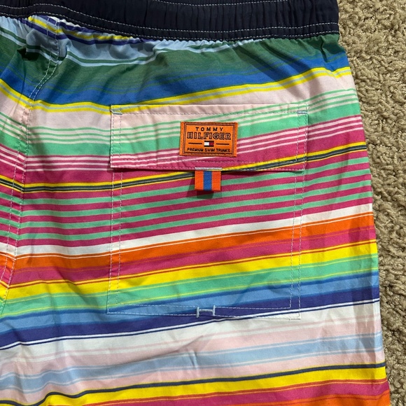NWT Men's TOMMY HILFIGER Multi Stripe Swim Board Shorts Size M - Picture 3 of 4